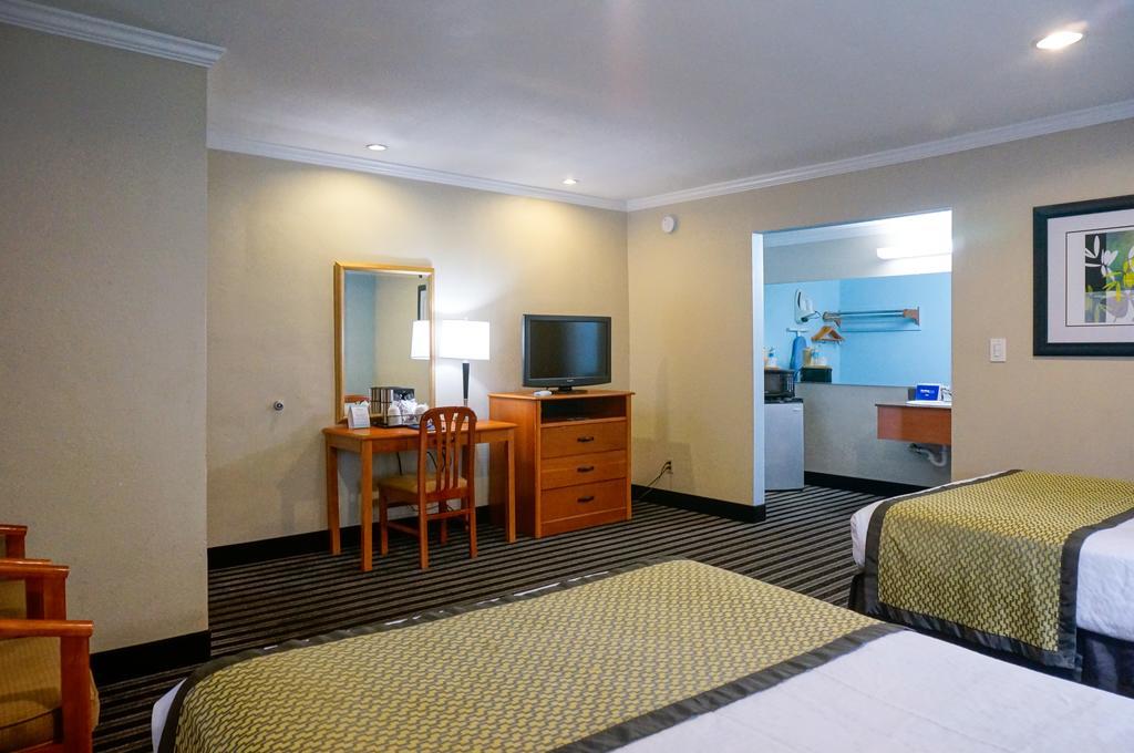 פאלו אלטו Hotel Parmani מראה חיצוני תמונה