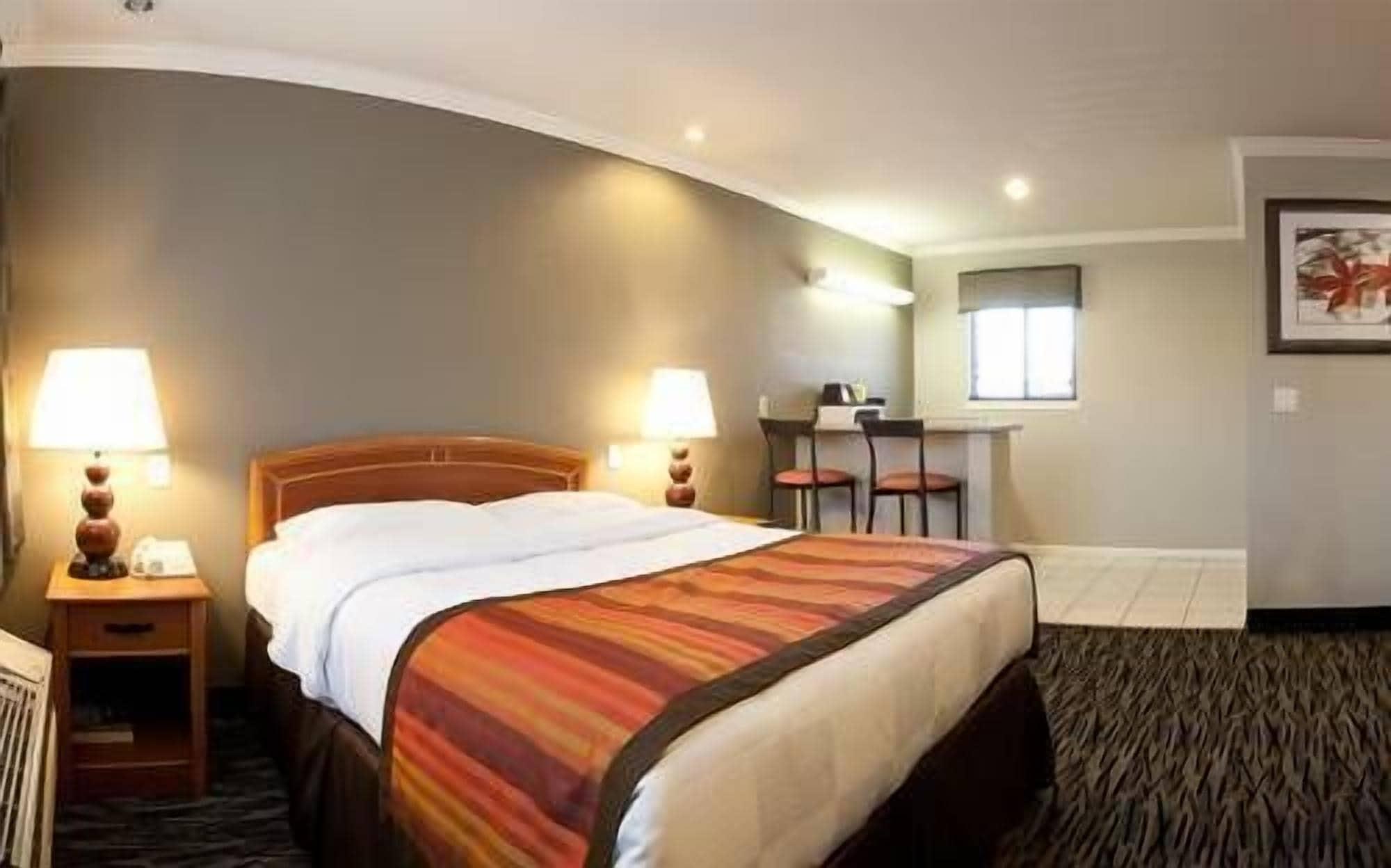 פאלו אלטו Hotel Parmani מראה חיצוני תמונה